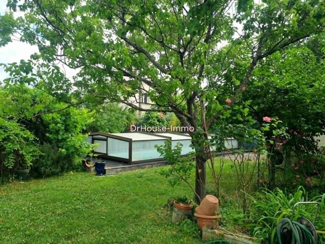 Maison 210 m² à Gaillac  - photo 18
