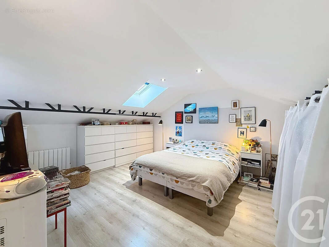 Appartement à BUCHERES