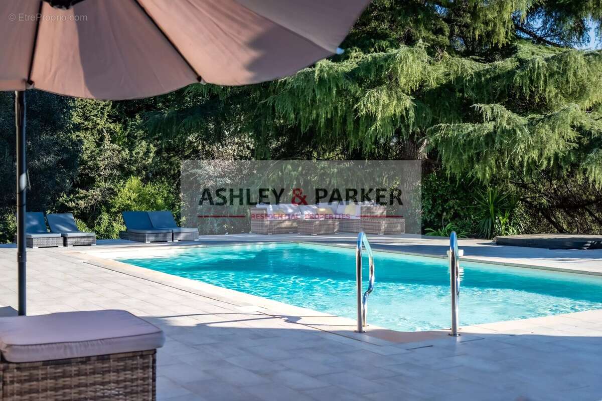 Maison à PEYMEINADE