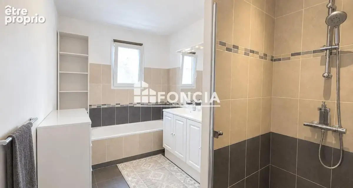 Maison familiale de 140 m² - 5 chambres - photo 6