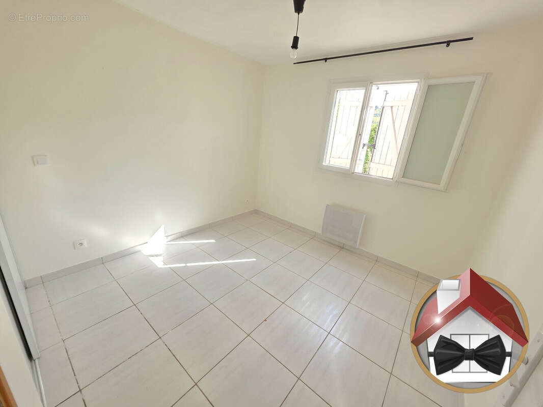 Maison 120 m² à Creissels  - photo 8