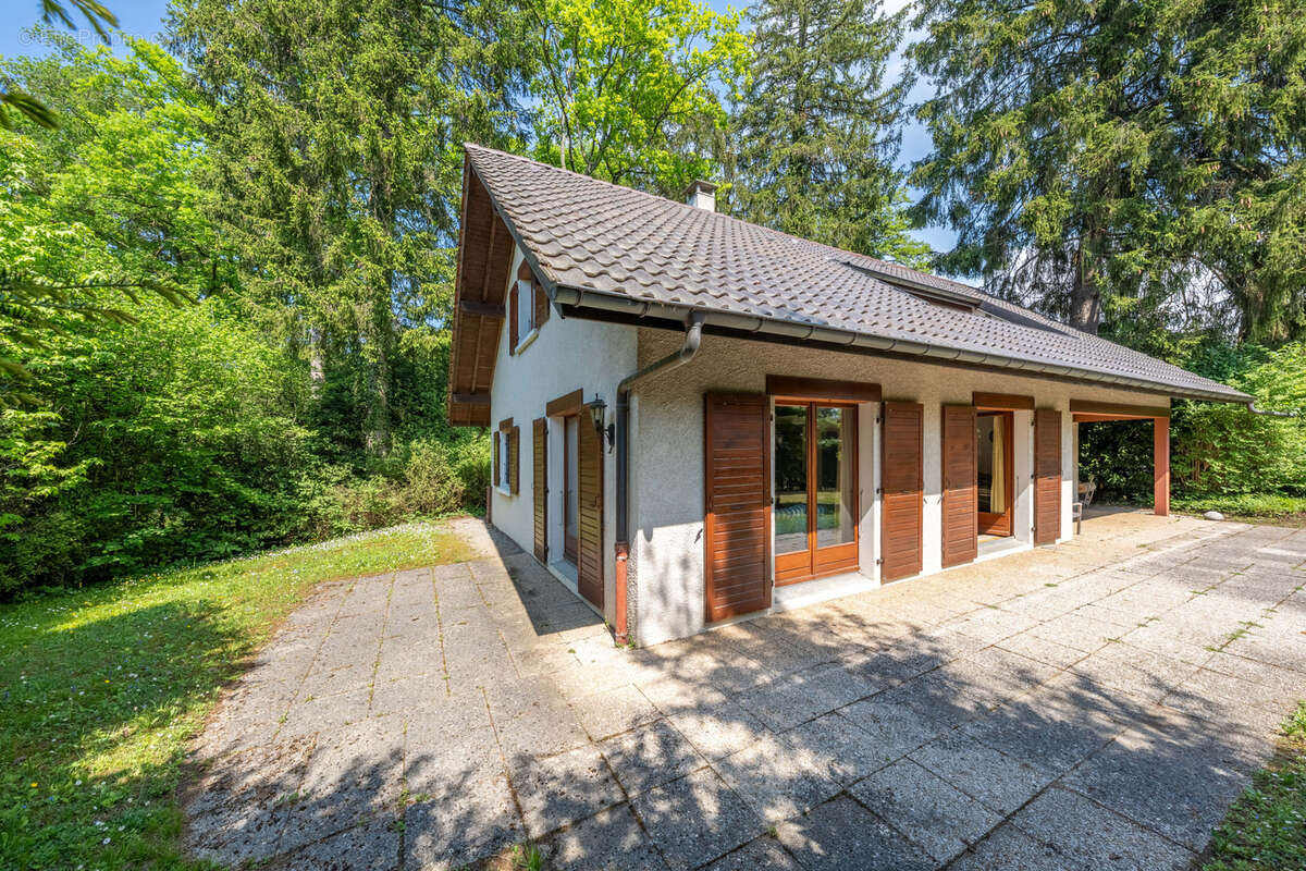 Maison à SCIEZ