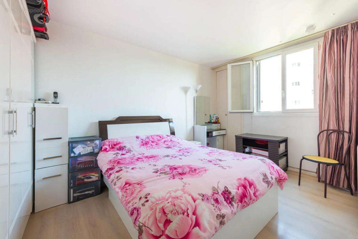 Appartement à SAINT-DENIS