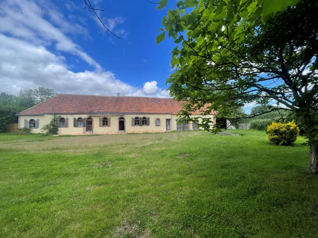 Maison à AUTHON-DU-PERCHE