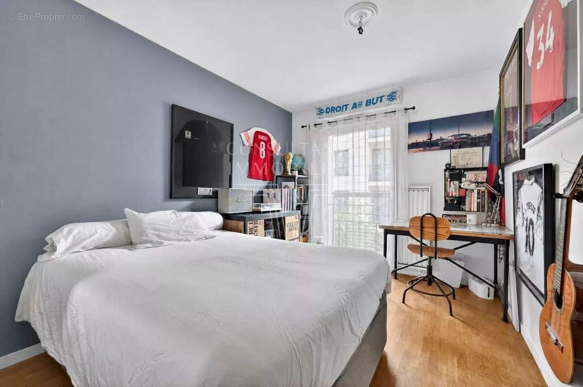 Appartement à LEVALLOIS-PERRET