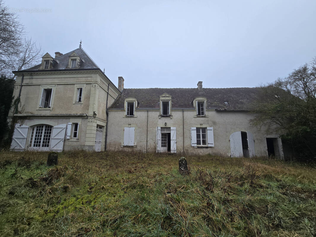 Maison à LESIGNY