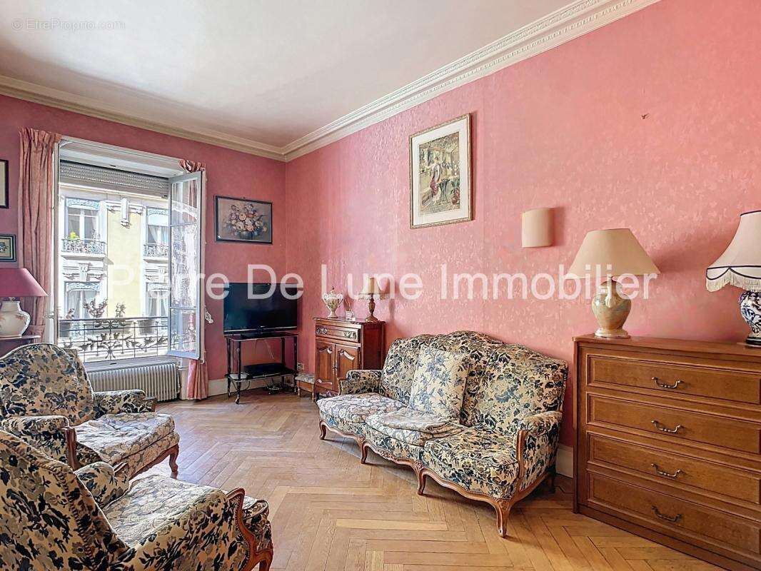Appartement à LYON-1E