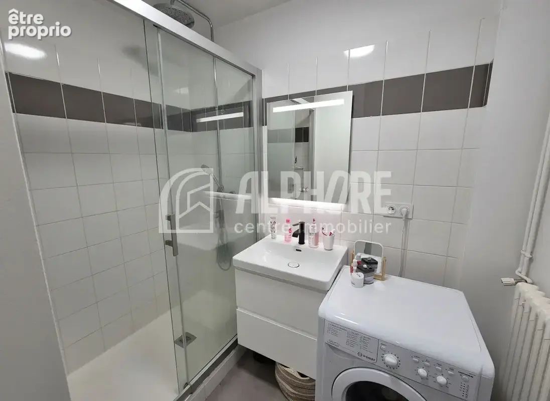 Appartement T4 avec 3 chambres, balcons et cave ? La Roche-sur-Yon Pentagone - photo 5