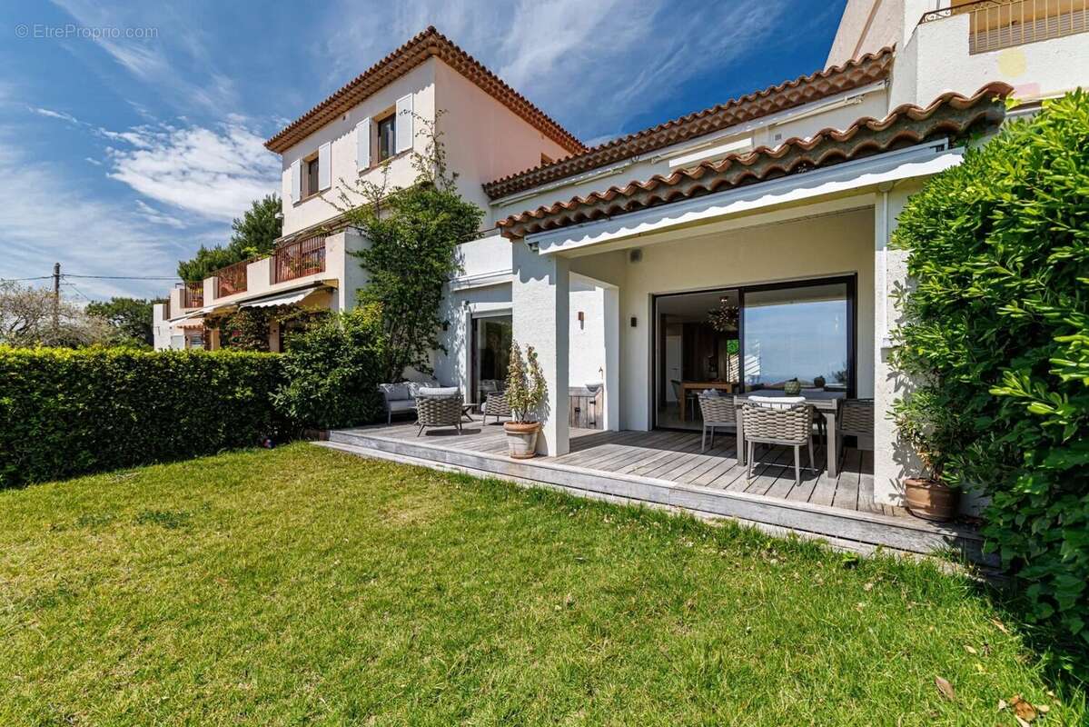 Appartement à VILLEFRANCHE-SUR-MER