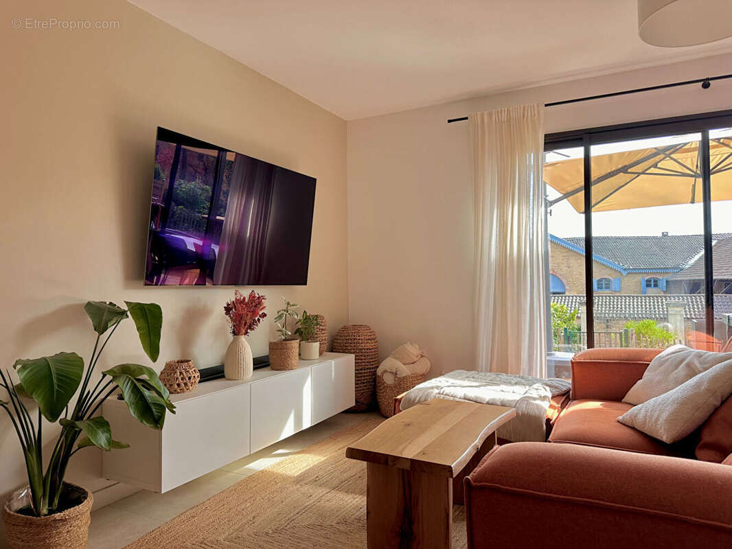 Appartement à LIERGUES