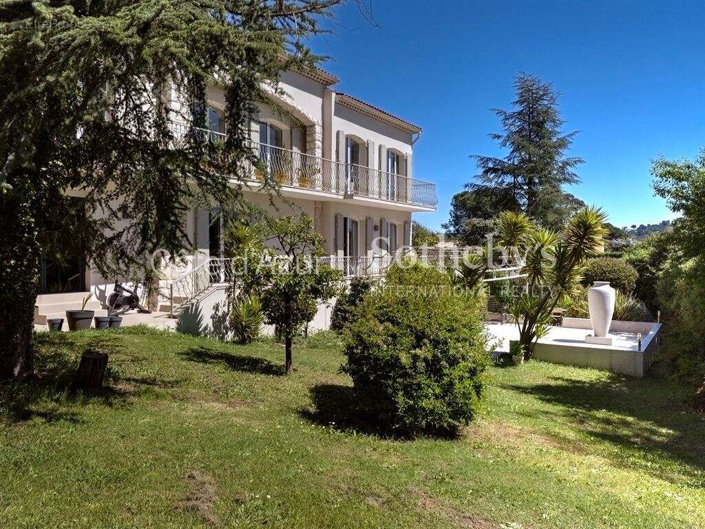 Villa d’exception avec vue mer, entièrement rénovée à La Roquette-sur-Siagne - photo 5