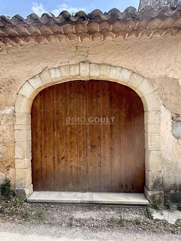 Maison à SAINT-SATURNIN-LES-APT