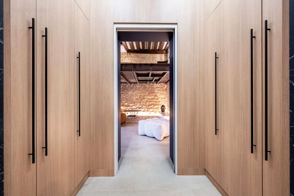 Appartement à PARIS-4E
