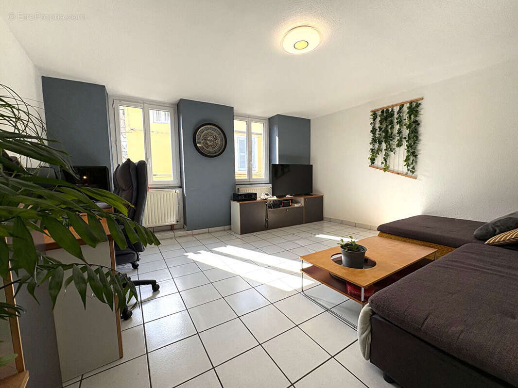 Appartement à MOIRANS