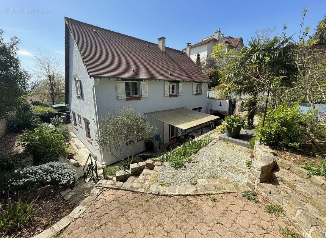 Maison à MONTMORENCY