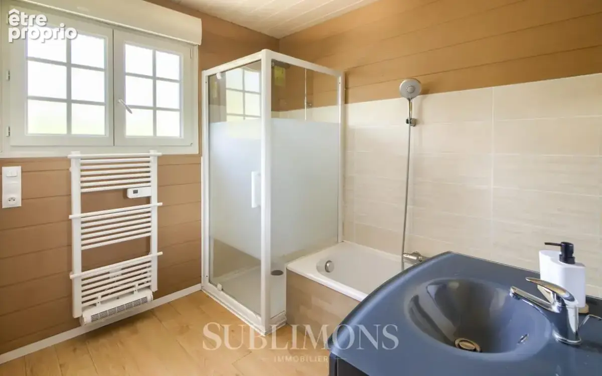 Maison T5 de 140 m² sur terrain de 1439 m² au Hézo - photo 10