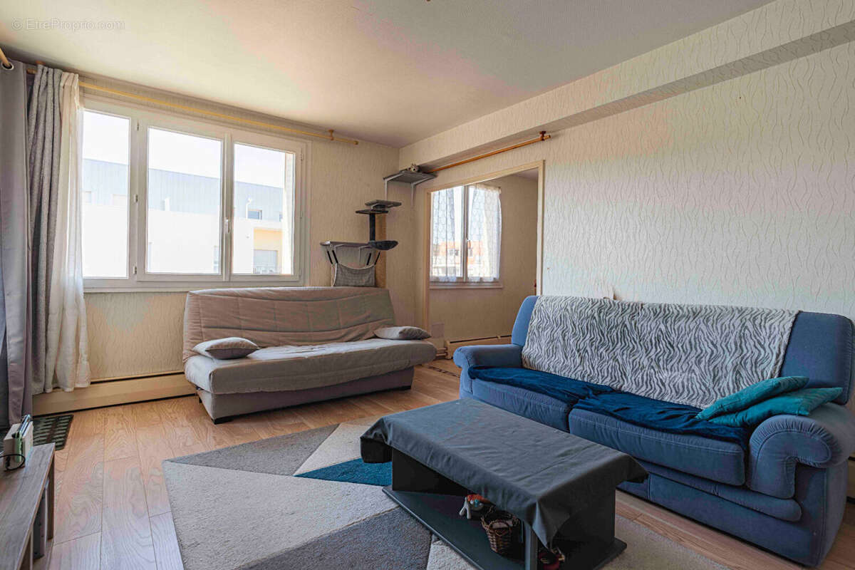 Appartement à CHENOVE