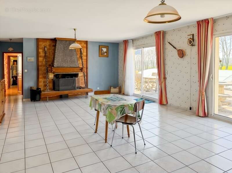 Maison à CASTELNAU-MAGNOAC