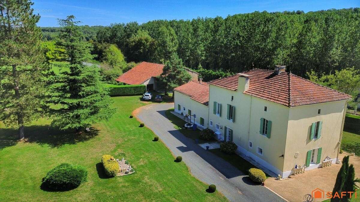 Photo 3 - Maison à BLANQUEFORT-SUR-BRIOLANCE