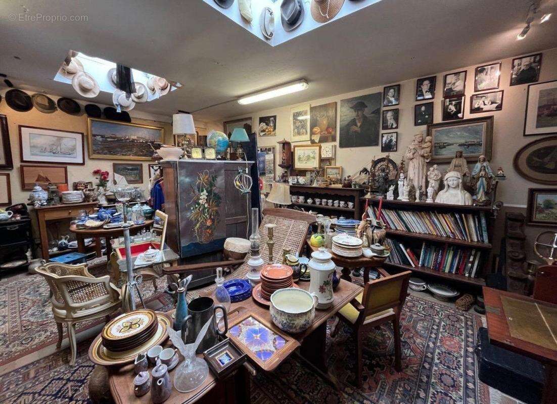 Commerce à PLOUHINEC