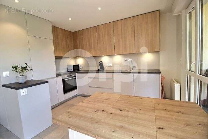 Appartement à DOUVAINE