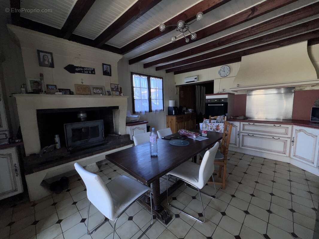 Maison 225 m² à Coutras  - photo 29