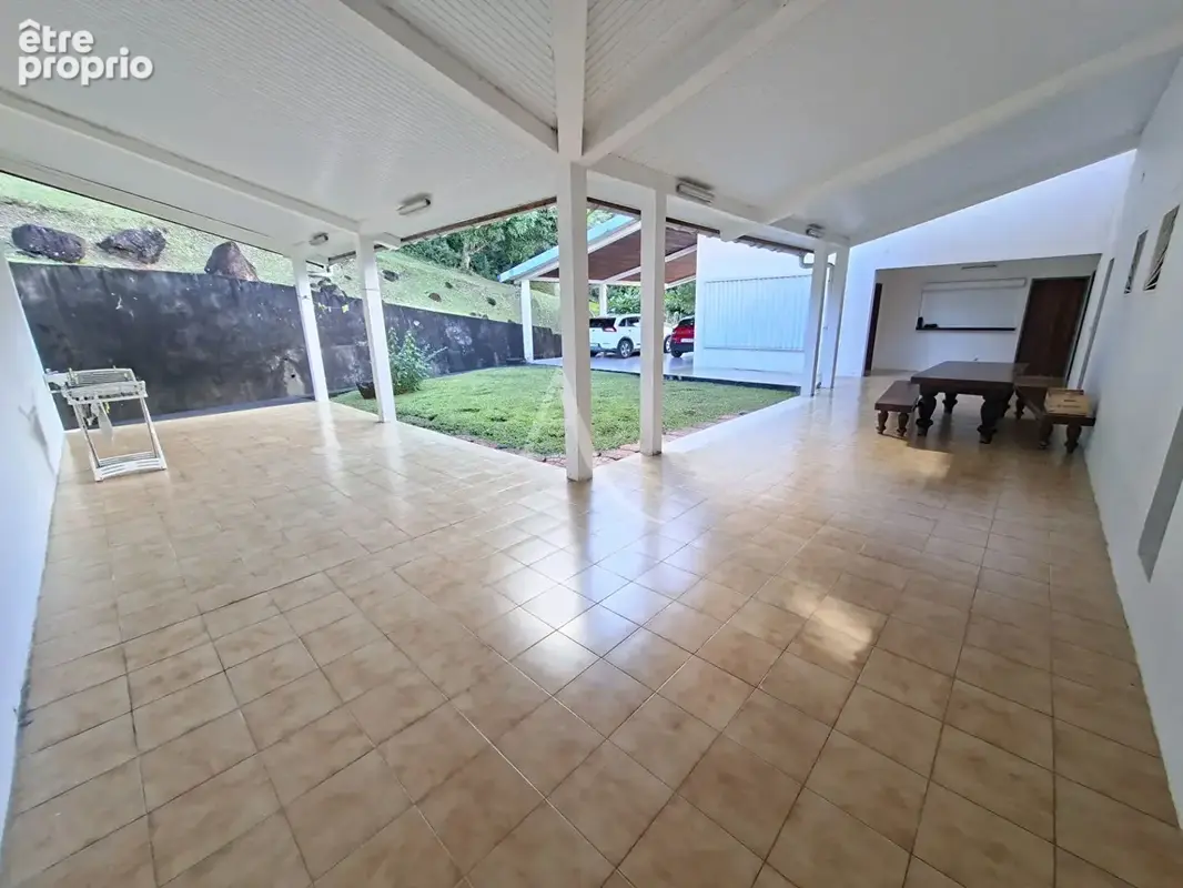 Rare Opportunité à Fort-de-France : Propriété de Caractère - photo 3