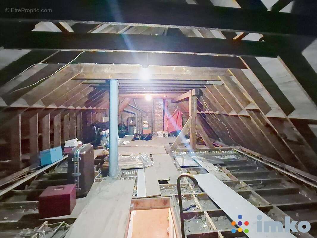 Les combles à aménager - Maison à MARCQ-EN-BAROEUL