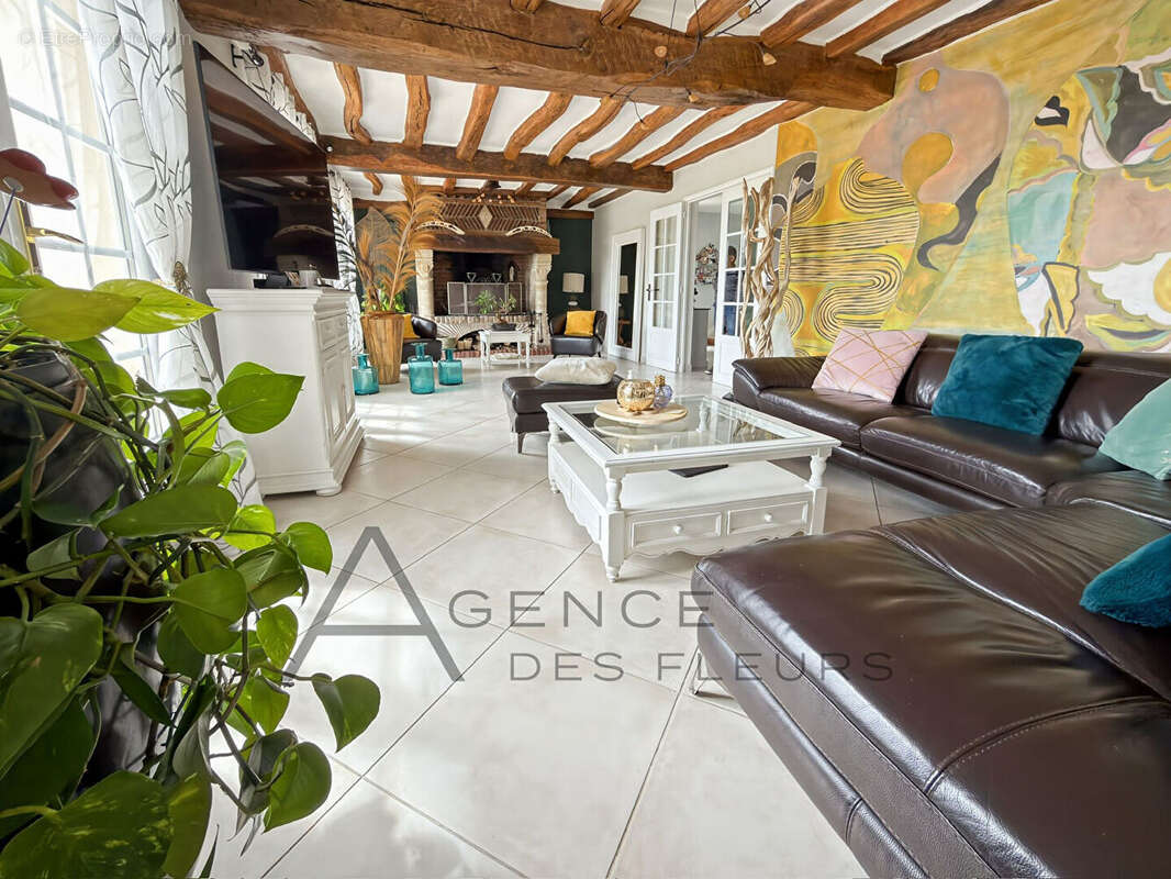 Maison à FRENEUSE