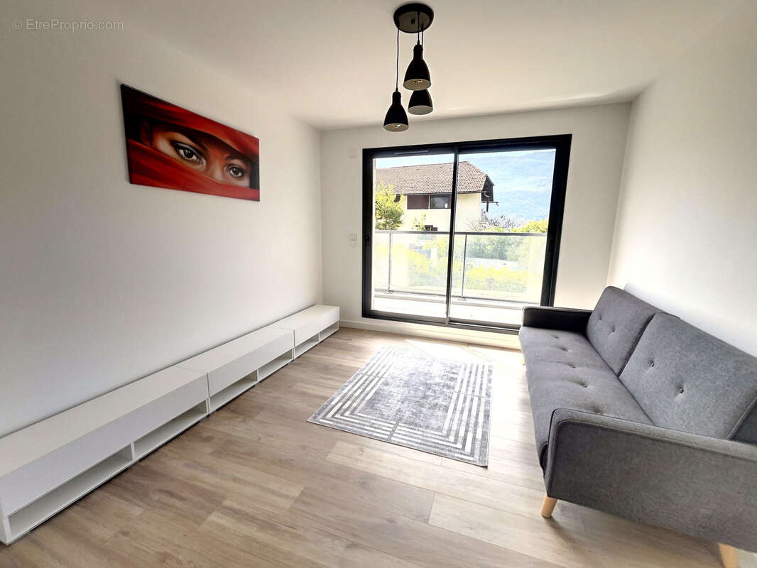 Maison à BRISON-SAINT-INNOCENT