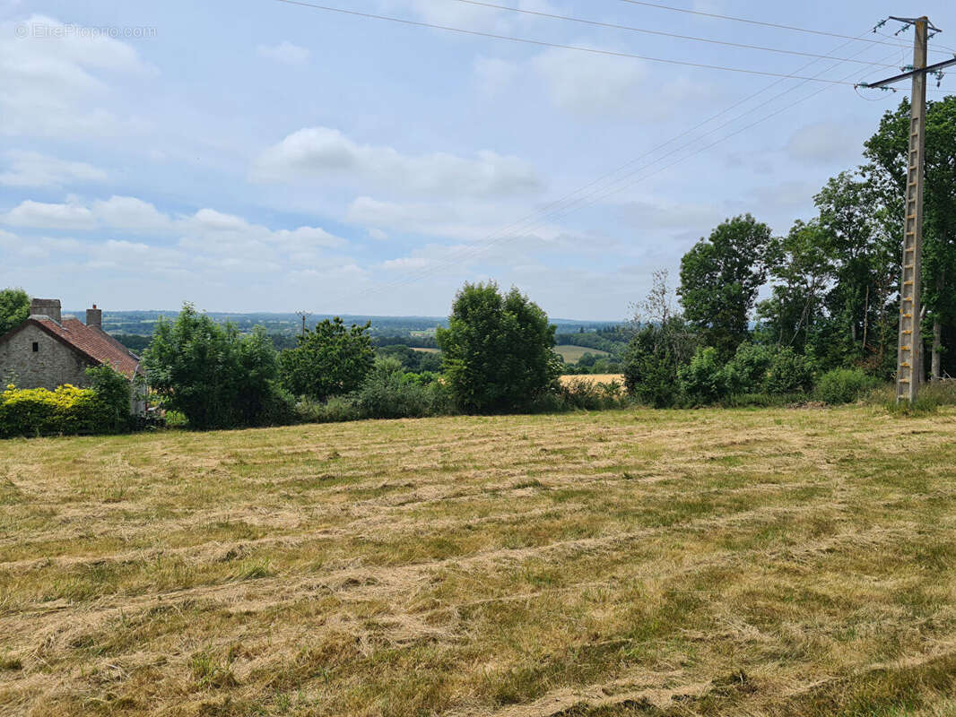 Terrain à FALAISE