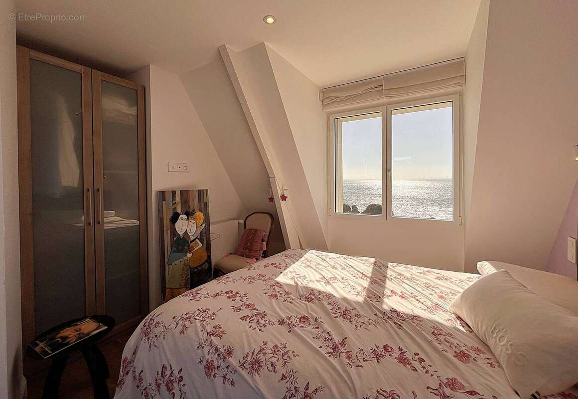 Maison à LE POULIGUEN