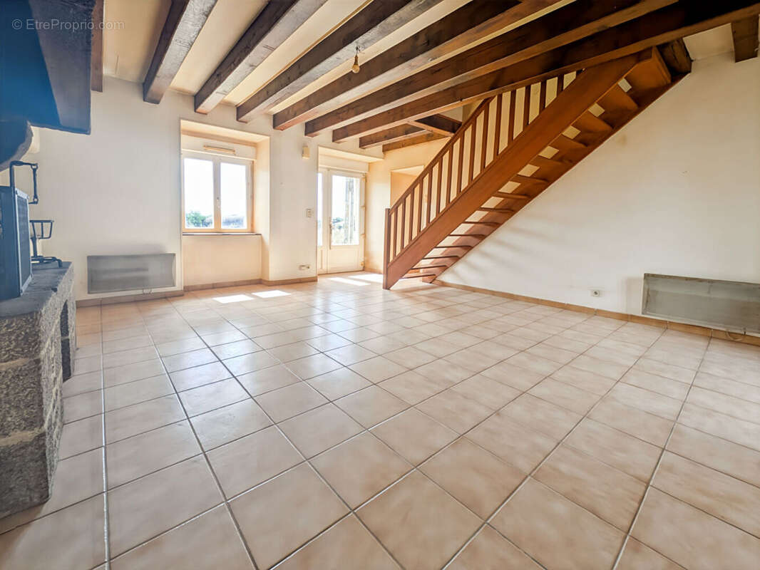 A vendre Maison en pierre à Chauvigné  81 m2 en campagne - photo 3
