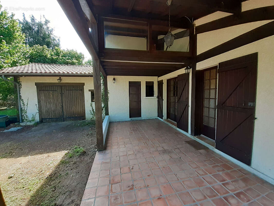 Maison à SAINT-AVIT