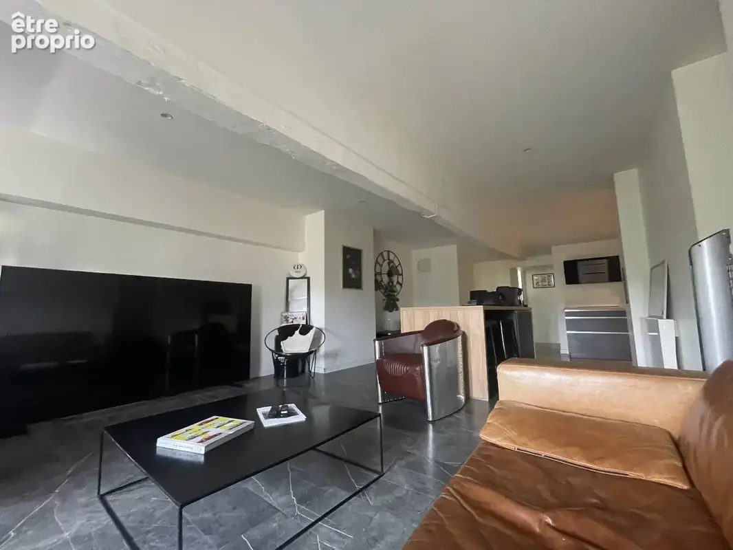 Appartement type 3 avec ascenseur - centre ville - photo 2