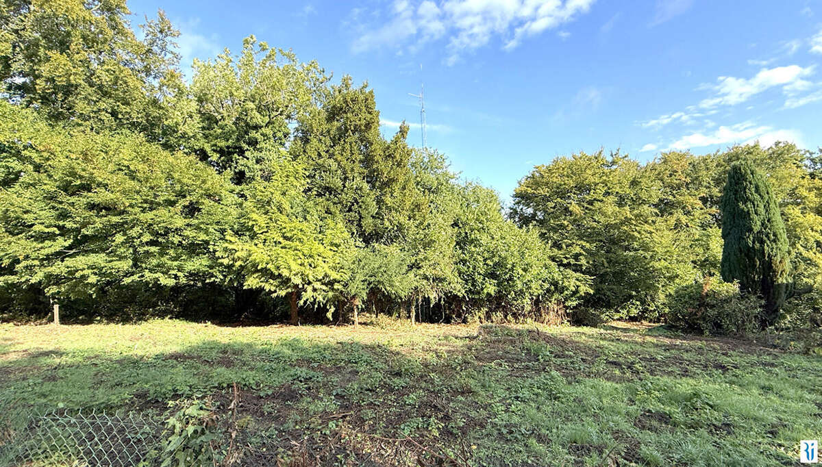 Terrain à SAINT-MARTIN-DU-VIVIER