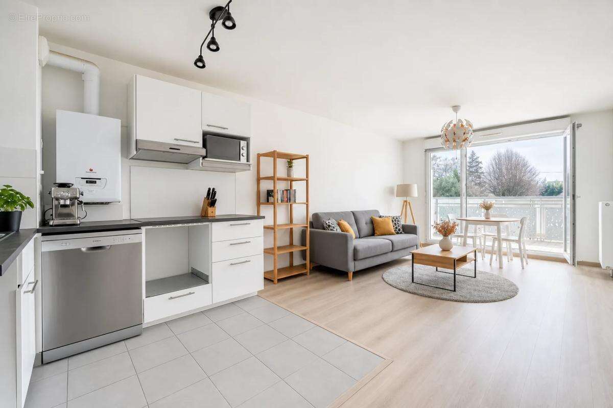 Appartement lumineux traversant 2 pièces 2 extérieurs à Persan - photo 3