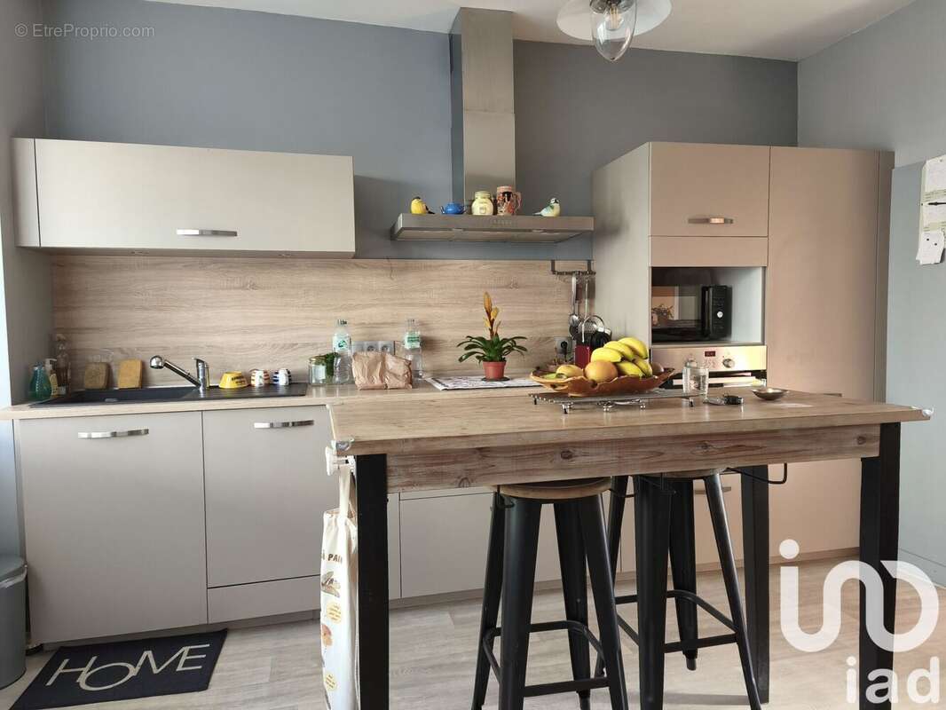 Maison 110 m² à Latronquiere  - photo 2