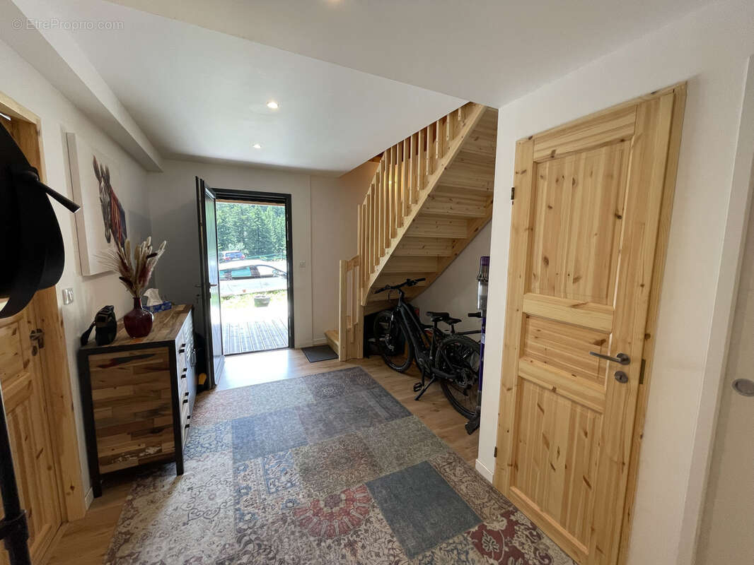 Maison à LAVEISSIERE