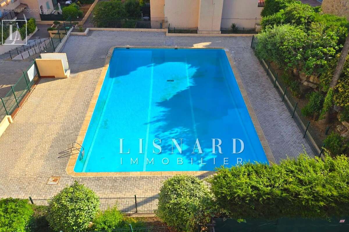 Appartement à VALLAURIS