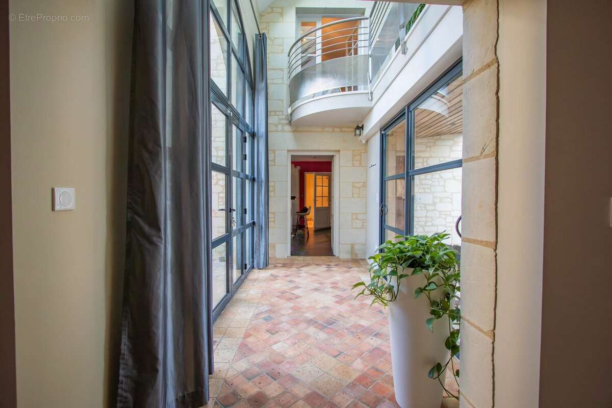 Maison à BRISSAC-QUINCE