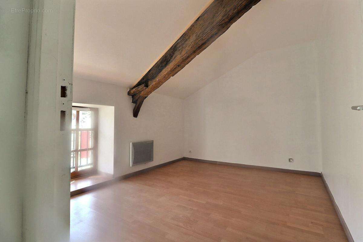 Thueyts, appartement 90m² - photo 3