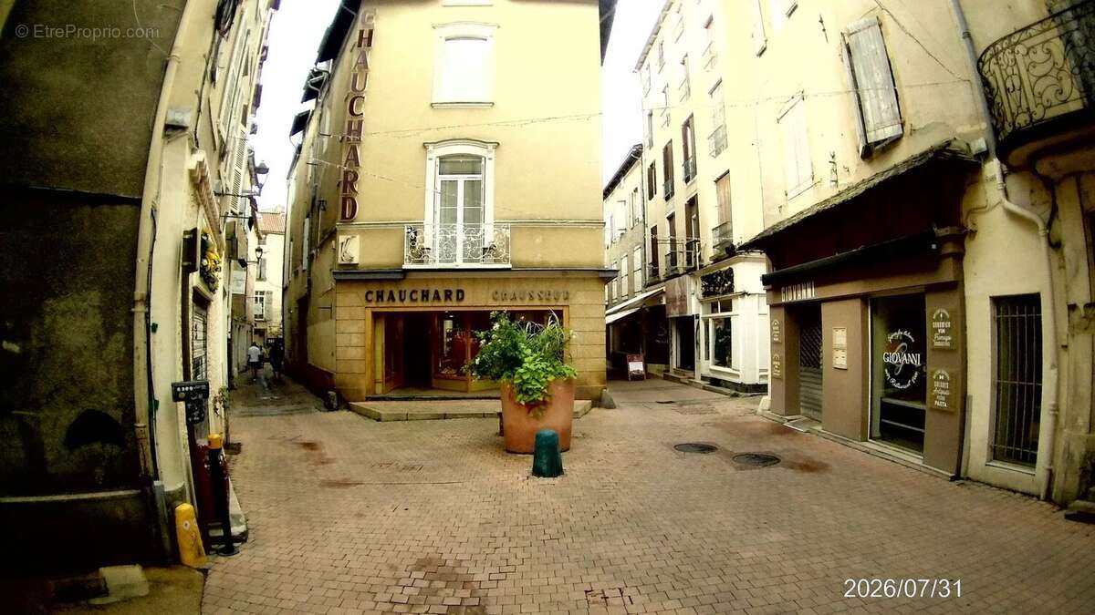 À VENDRE – Fonds de commerce historique en plein cœur de Millau - photo 9