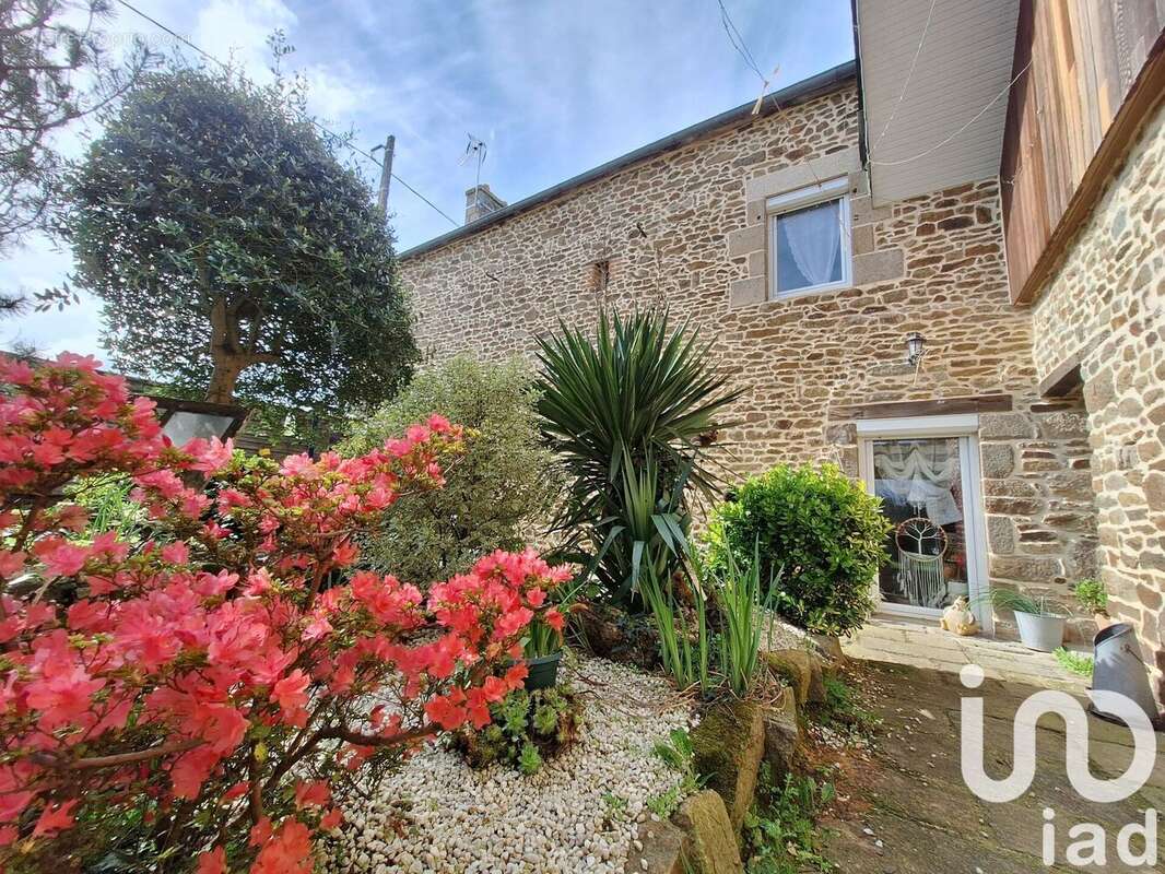 Photo 1 - Maison à LANVALLAY