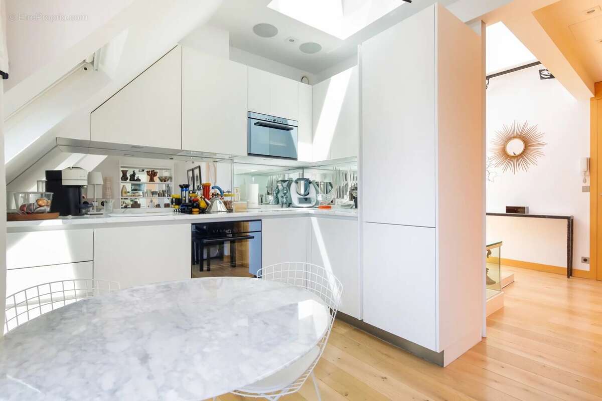 Appartement à PARIS-6E