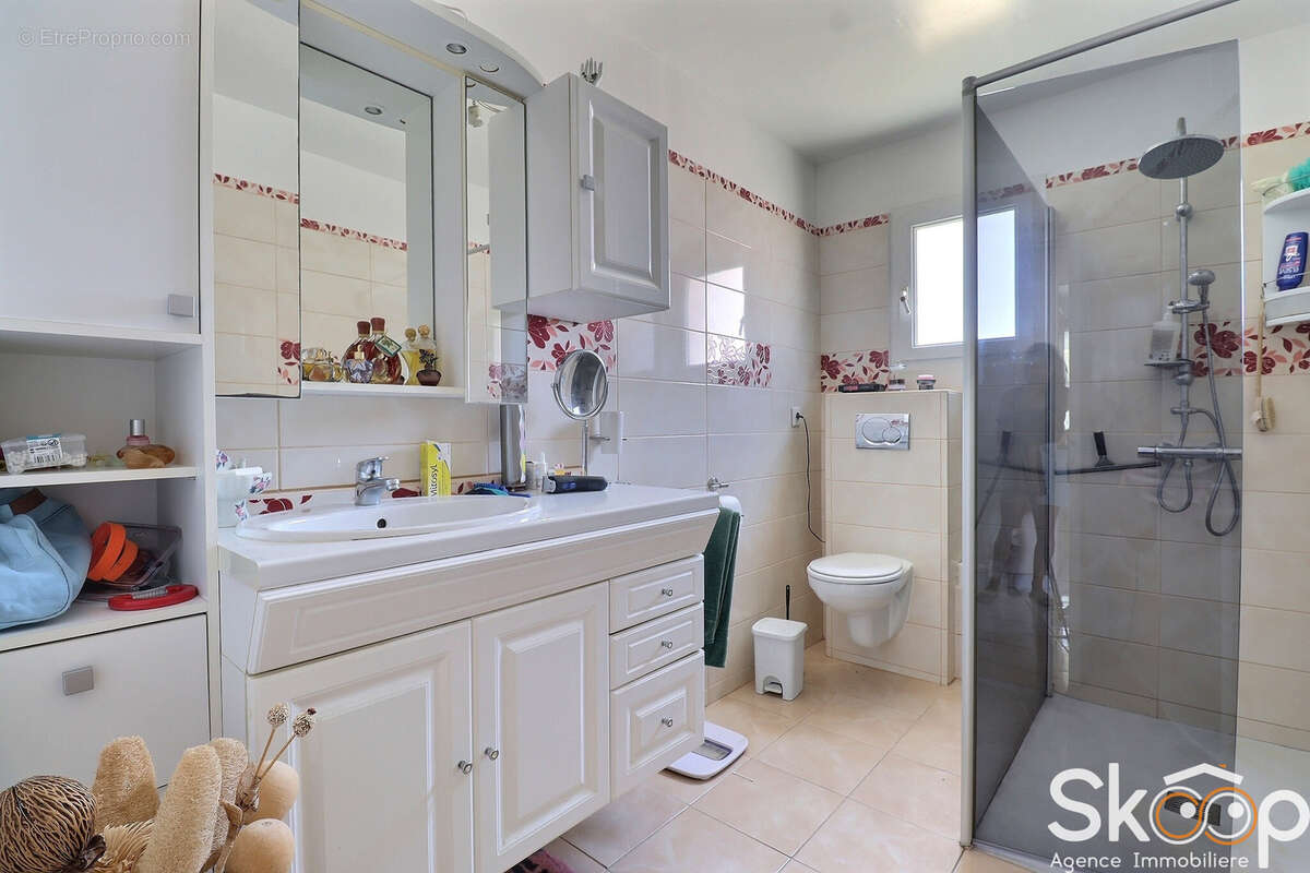 Vente maison plain pied  4 pièces poussan (34560) - photo 9
