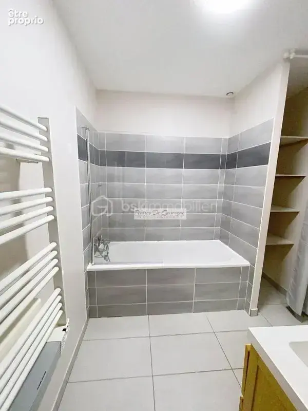 Maison rénovée Fleurance centre : tout à pied, 4 chambres et cour intime - photo 11