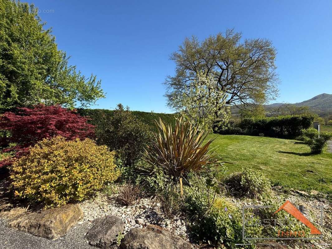 Maison à SALIES-DU-SALAT