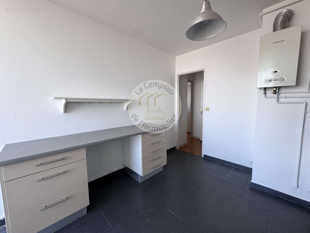 Appartement à MARSEILLE-9E