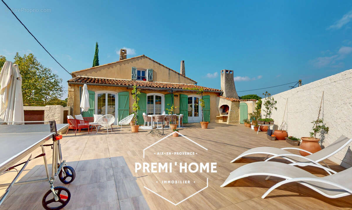 Appartement à ARLES